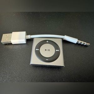 Apple iPod Shuffle 4th Generation (2GB)